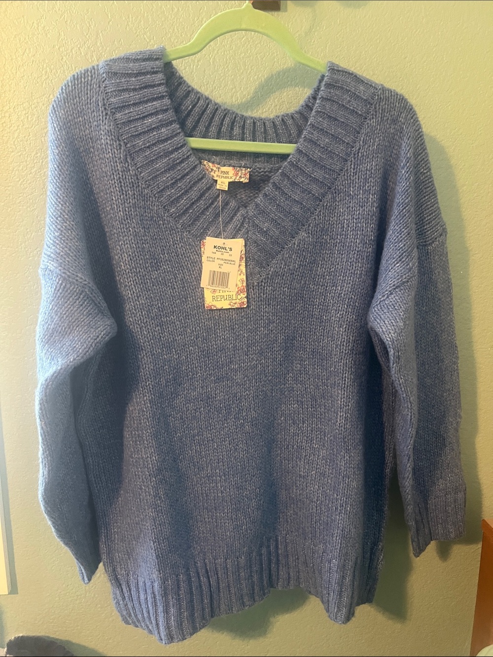 Kohl's Peri Blue V-Neck Ribbed Trim Sweater